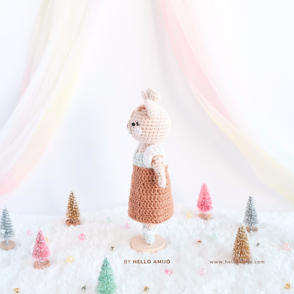 Penny the Giraffe Amigurumi Crochet Pattern PDF